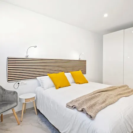 Homestay Coliving Double In Ariela With Pool And Sea And Mountain Views *